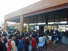 ２年生 図書館見学 半田市立宮池小学校